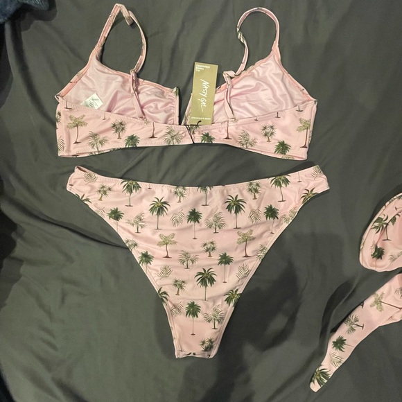 3 piece bathing suit - Picture 2 of 4
